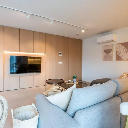 High-end New With 2 Bedrooms Lägenhet