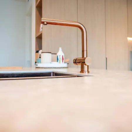 High-end New With 2 Bedrooms Lägenhet *