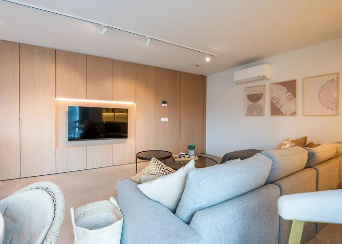 High-end New With 2 Bedrooms Lägenhet