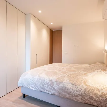 High-end New With 2 Bedrooms Lägenhet