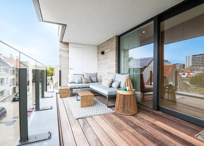 Апартаменти High-end New With 2 Bedrooms *