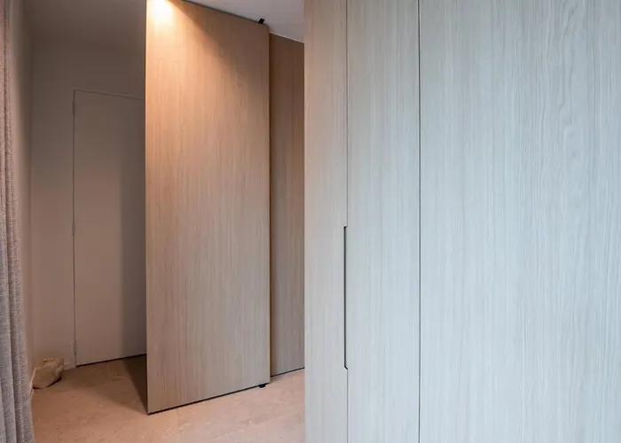 High-end New With 2 Bedrooms Апартаменти