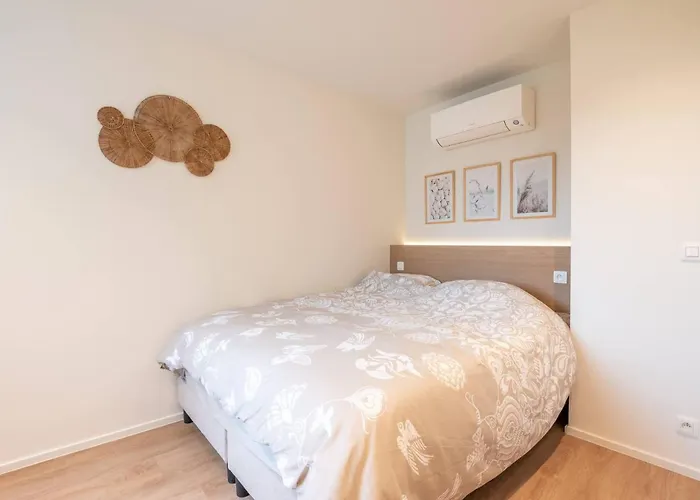 High-end New With 2 Bedrooms